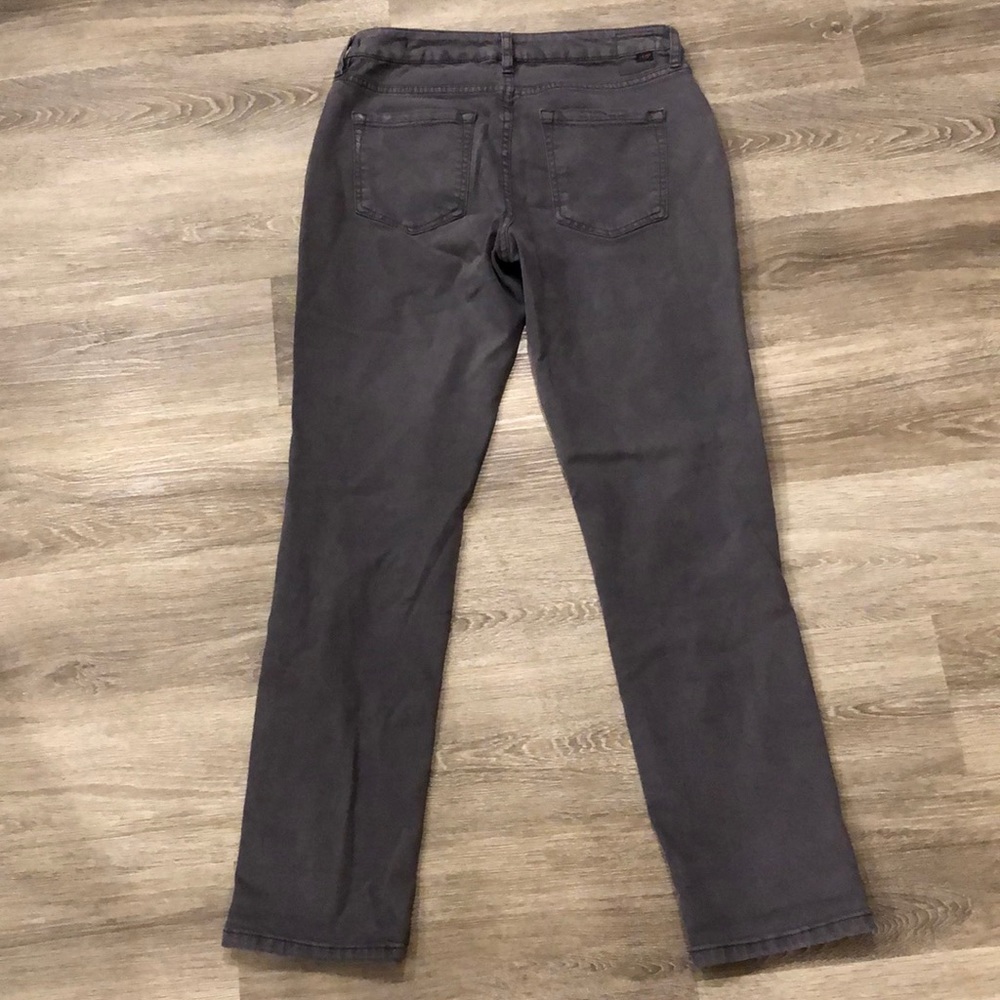 DISTRESSED JEANS - Picture 2 of 4
